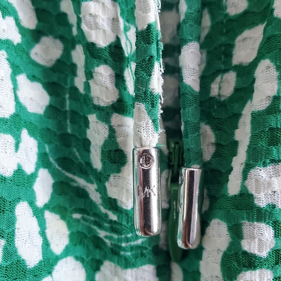 Michael Kors Green Sleeveless Keyhole Halter Style Geometric Print Romper - Picture 11 of 15